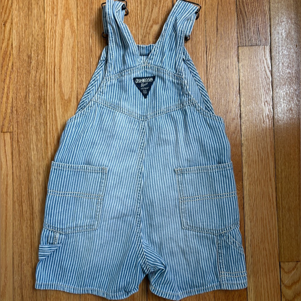 Oshkosh shortalls 3T in classic railroad stripe cotton denim - Picture 2 of 3